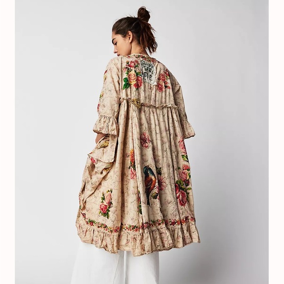 Magnolia Pearl Natalia Dress in “Cupcake” - Picture 3 of 14